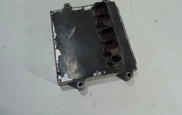 Nissan Atleon Fuel injection control unit/module 15D42764Z03
