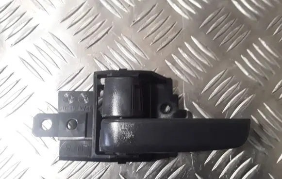 Mitsubishi Space Star Front door interior handle 9128