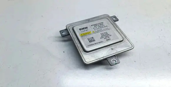 BMW 5 GT F07 Headlight ballast module Xenon 7318327 D1S