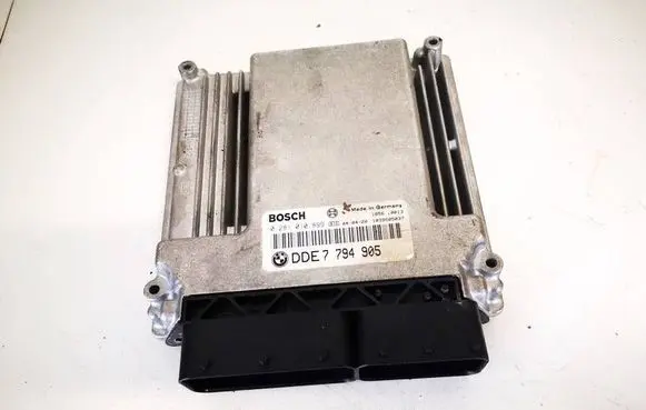 BMW 7 E65 E66 Engine control unit/module 7794905 0281010899