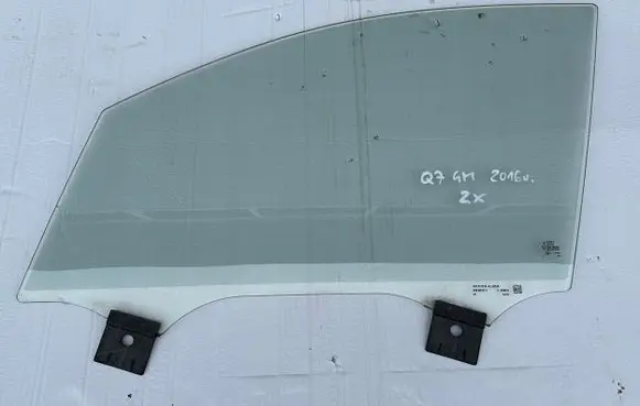 Audi Q7 4M Sliding door window/glass 4M0845021A