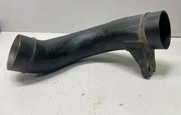 Subaru Outback Air intake hose/pipe A12AJ02