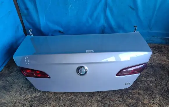 Alfa Romeo 159 Tailgate/trunk/boot lid