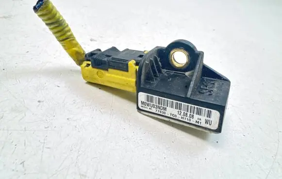 Honda Accord Airbag deployment crash/impact sensor 77930TC0H110M1 M0WU03NDM