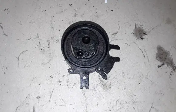 Peugeot 407 Timing belt tensioner pulley 9640828480
