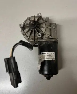 Peugeot 807 Wiper motor 404721
