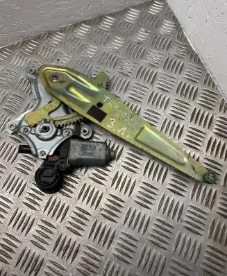 Toyota RAV 4 (XA20) Rear door window regulator with motor 8571042070 2621000940