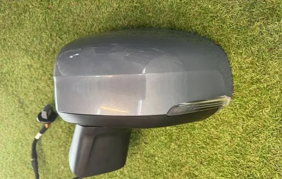 Volvo XC60 Front door electric wing mirror 