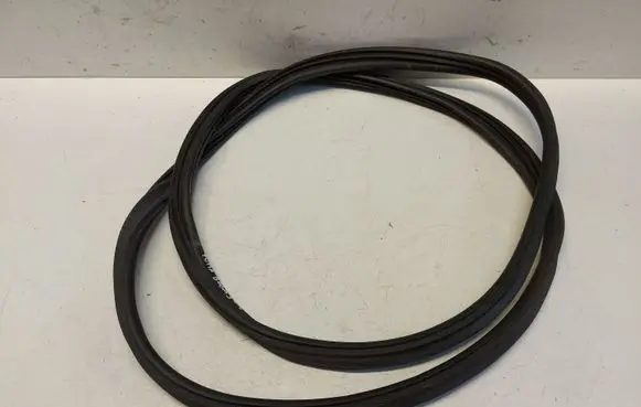 Ford Puma Trunk rubber seal (body) 
