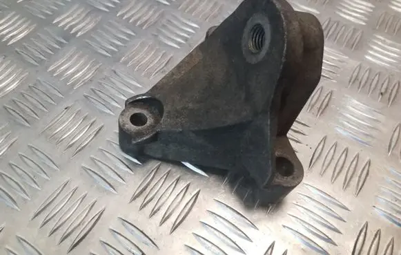 Nissan Primera Engine mounting bracket 8200072747