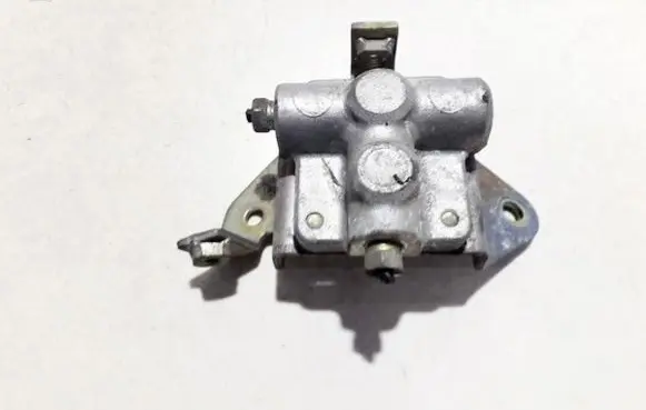 Toyota Yaris Air suspension compressor 