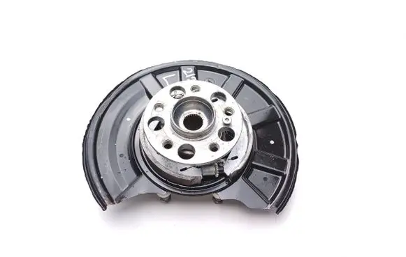 Mercedes-Benz E W212 Rear wheel hub A2123500141