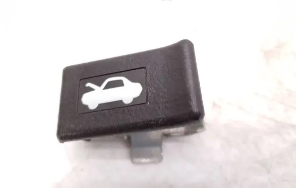 Honda FR-V Engine bonnet (hood) release handle