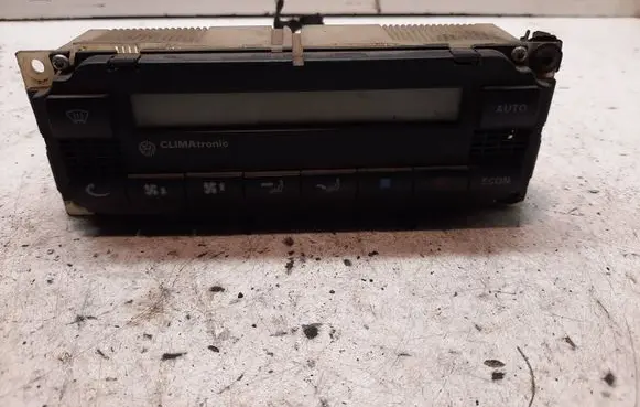 Volkswagen PASSAT B5 Climate control unit 3B2907044B 5HB00761711