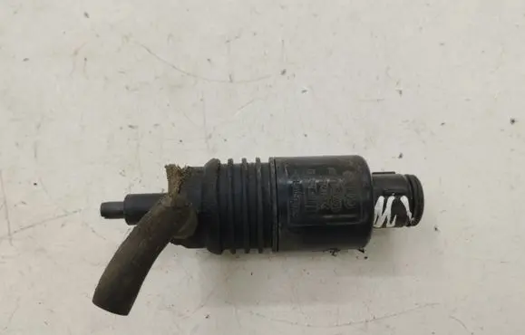 Audi A4 S4 B5 8D Windscreen/windshield washer pump 4A0955651