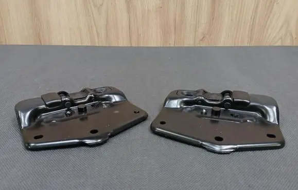 Mercedes-Benz E A207 Convertible roof lock/latch 2077700122 A2077700122 A2077700222