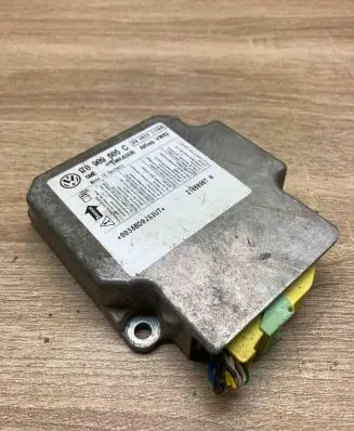 Volkswagen Touran I Airbag control unit/module 1T0909605C 5WK43518