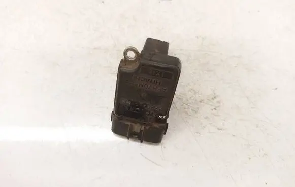 Toyota Avensis T250 Mass air flow meter 2220427010