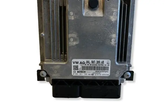 Audi Q3 8U Engine control unit/module 04L907309AB 0281031786