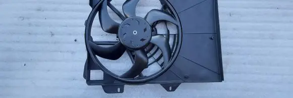 Citroen C3 Picasso Electric radiator cooling fan 9682895680