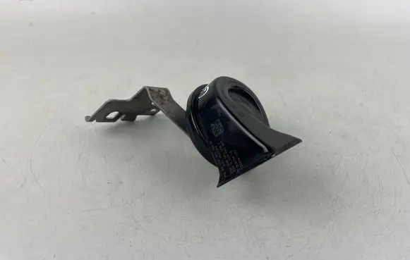 Volkswagen Golf VIII Horn signal 5Q0951223D 5H0951206E