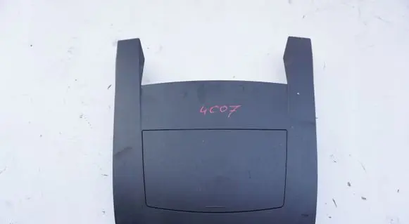 Peugeot 308 Glove box