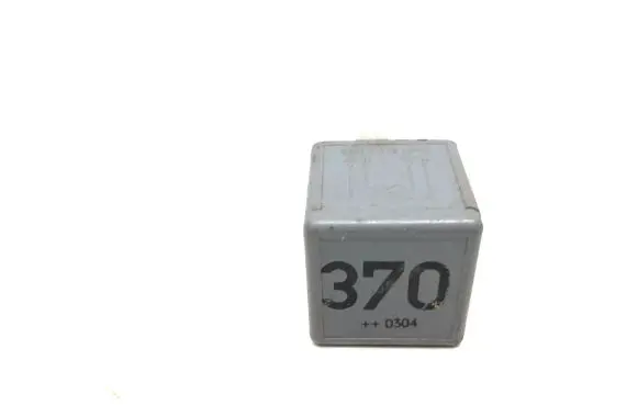 Audi A6 S6 C6 4F Other relay 8D0951253 V23134J52X300