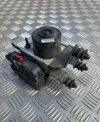 Volkswagen Golf VI ABS Pump 1K0907379AK 10097003253 000404913E3
