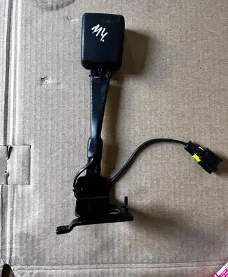 Alfa Romeo Stelvio Front seatbelt buckle 156136322