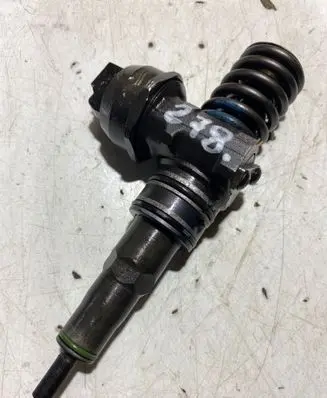 Fuel injector