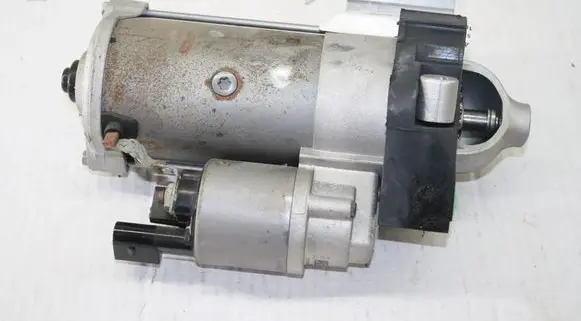 BMW 3 G20 G21 Starter motor 8671504