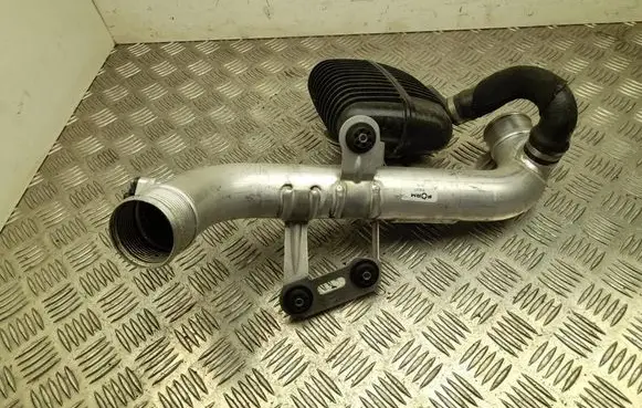 Porsche Macan (95B) Air intake hose/pipe 95B145673F