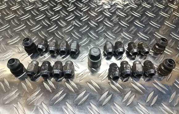 Nuts/bolts