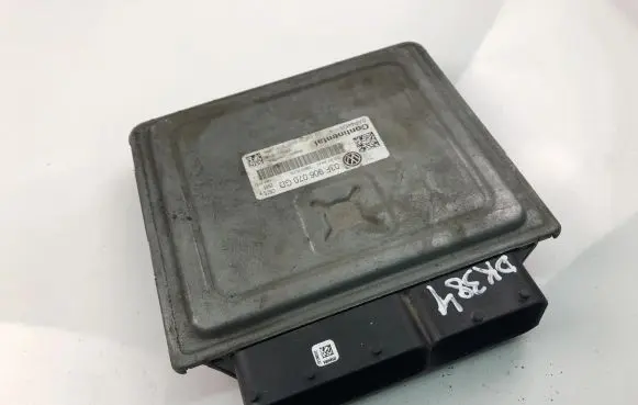 Volkswagen Polo V 6R Engine control unit/module ECU 03F906070GD