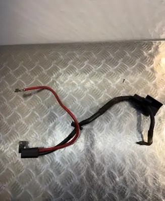 Skoda Octavia Mk2 (1Z) Positive cable (battery) 