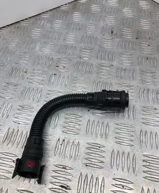 BMW 5 F10 F11 Intercooler hose/pipe 58650910 7803847