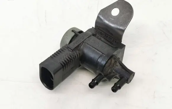 Volkswagen Touran I Turbo solenoid valve 1K0906283A MT2