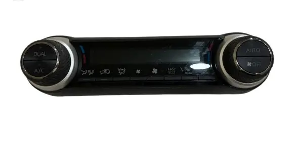 Toyota RAV 4 (XA50) Climate control unit 5590042600 6104R06
