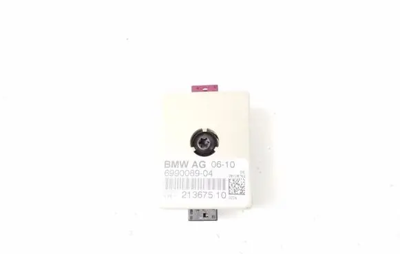 BMW X3 E83 Aerial antenna amplifier 6990089