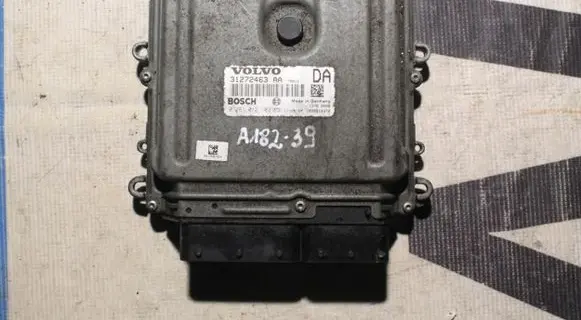 Volvo XC90 Engine control unit/module 31272463