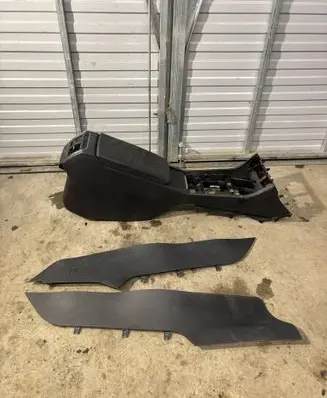 Skoda Superb B8 (3V) Armrest 