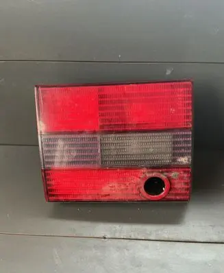Tailgate rear/tail lights