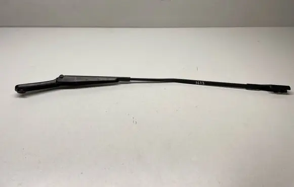 Audi A7 S7 4G Front wiper blade arm 4G1955408 4G1955408D