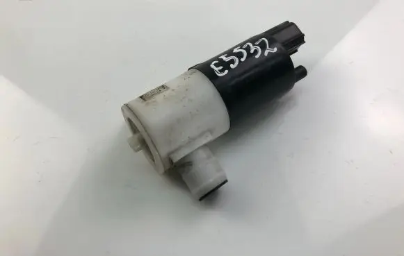 Jeep Grand Cherokee (WJ) Windscreen/windshield washer pump L3092B
