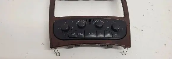Mercedes-Benz C W203 Climate control unit A2038300785 9140010479 C081143