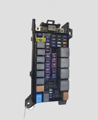 KIA Sorento Fuse module 911613E011 1007712003 BE0110707130129