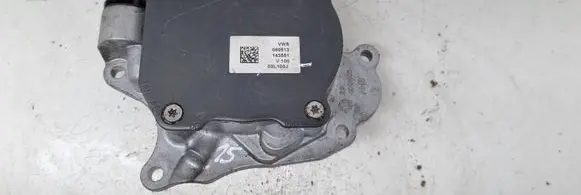 Volkswagen Polo V 6R Vacuum pump 03L100J