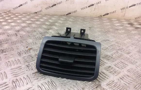 Smart Roadster Dash center air vent grill 0008946v011
