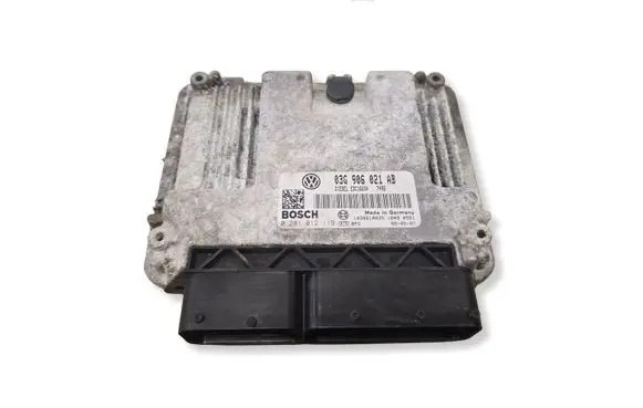 Volkswagen PASSAT B6 Engine control unit/module 03G906021AB