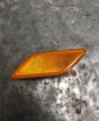 Mercedes-Benz E W212 Front fender indicator light A2128200121-BILI A2128200121